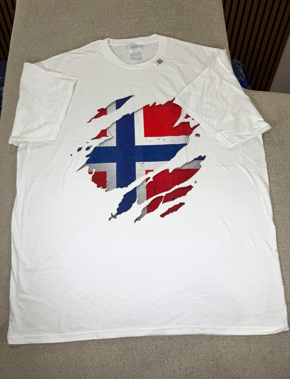 Port & Company Fan Favorite Norway Flag Rip Men's 2XL White Cotton Crew Tee
